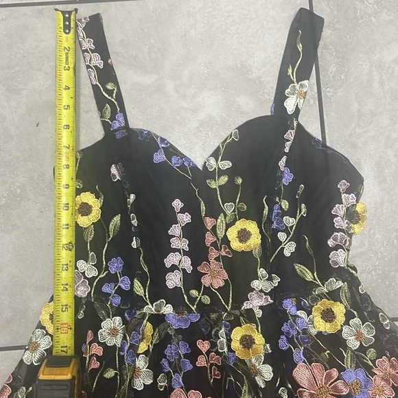 3D Floral Embroidered Black Dress - Picture 9 of 9